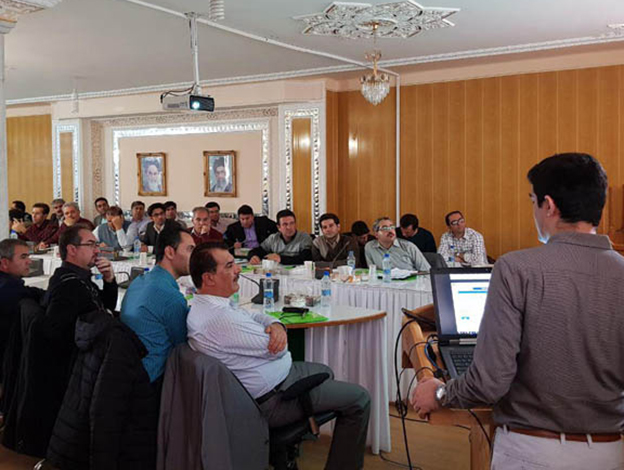 Holding a workshop to familiarize the managers of Kurdistan Insurance Company with the comprehensive agricultural insurance system